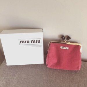 BRAND NEW Miu Miu Pink Velvet Kisslock Pouch